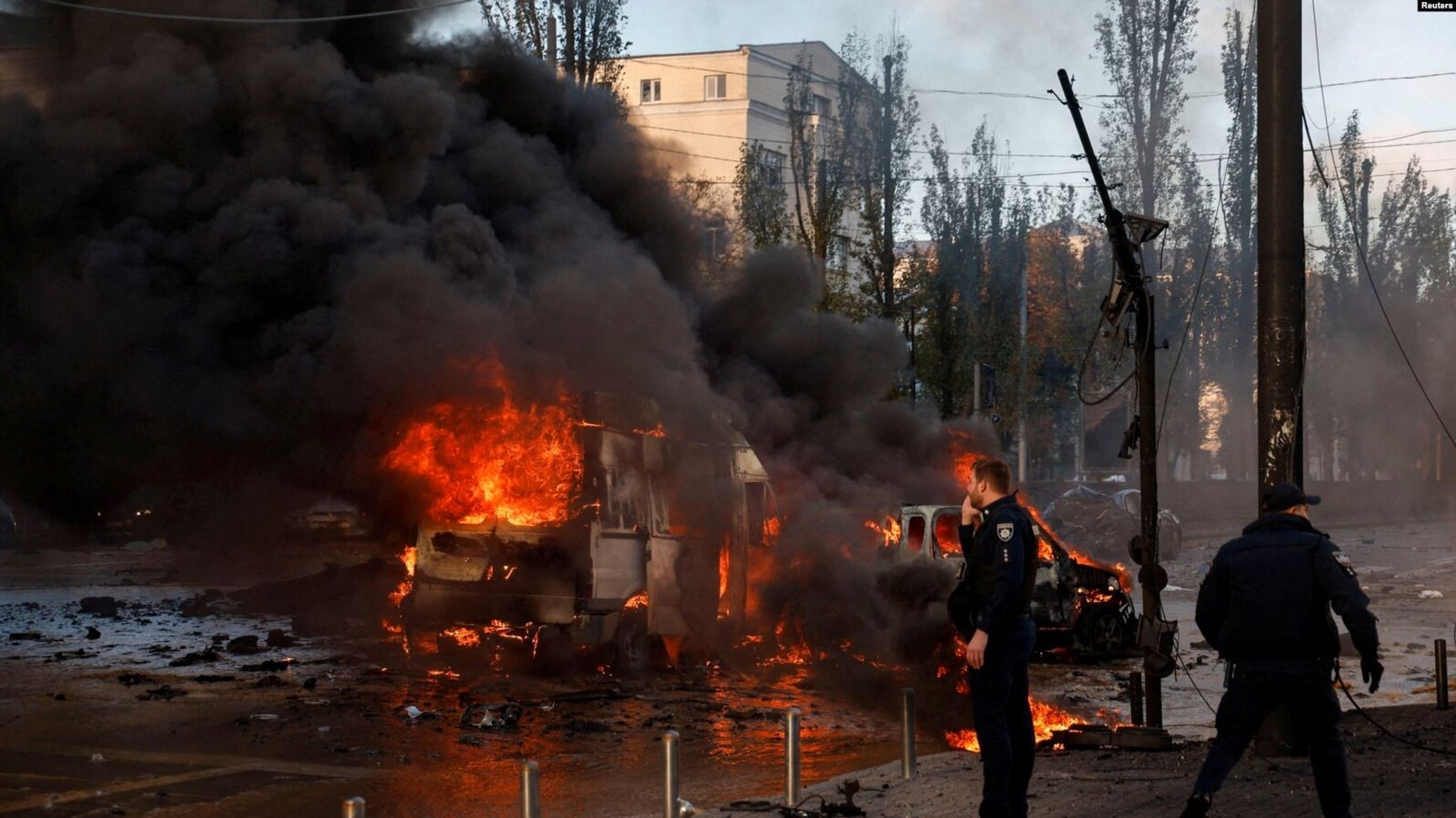 Consequences of a Russian strike on Kyiv on October 10, 2022 Reuters