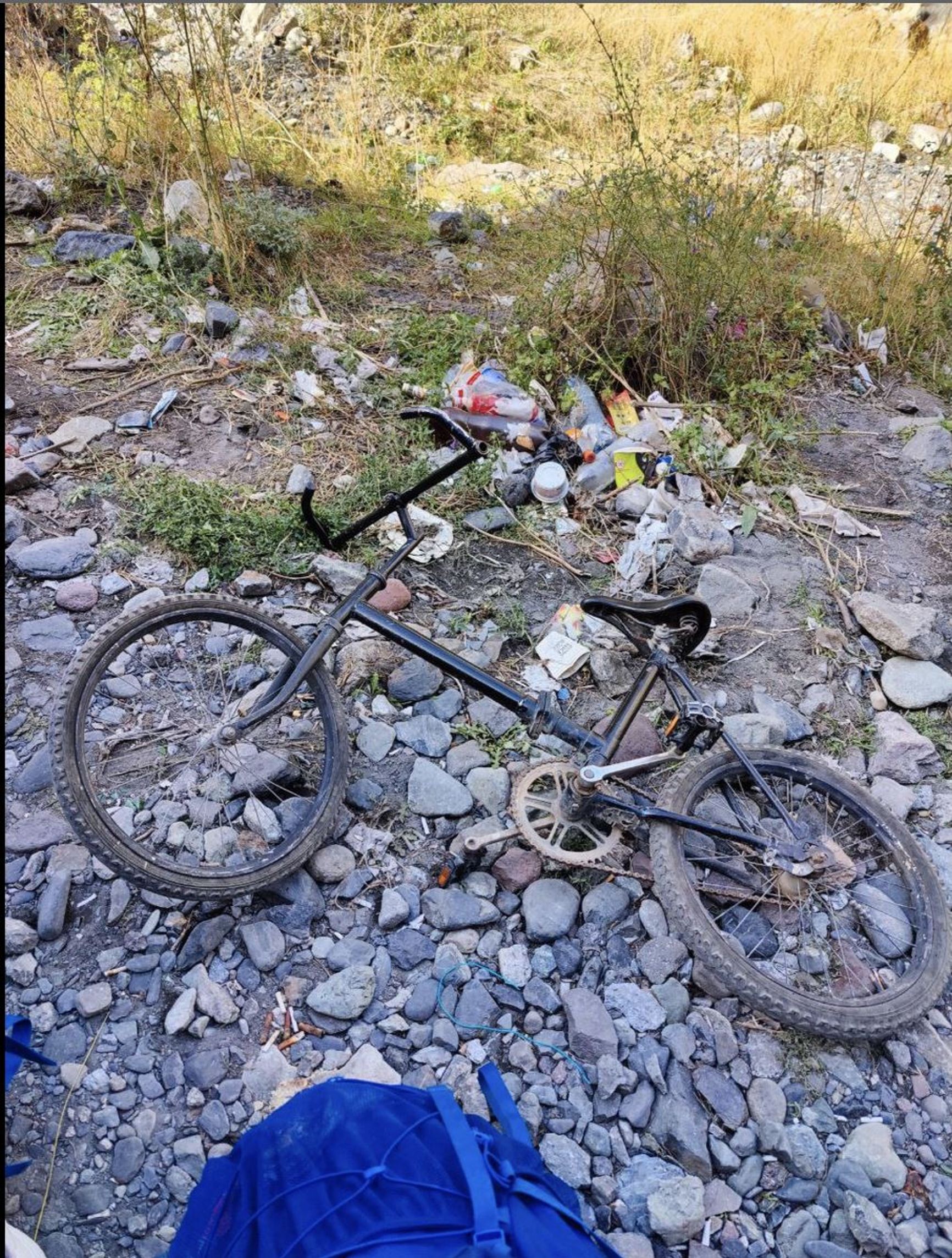 Abandoned bicycles in the neutral zone Photo by The Insider's interviewee