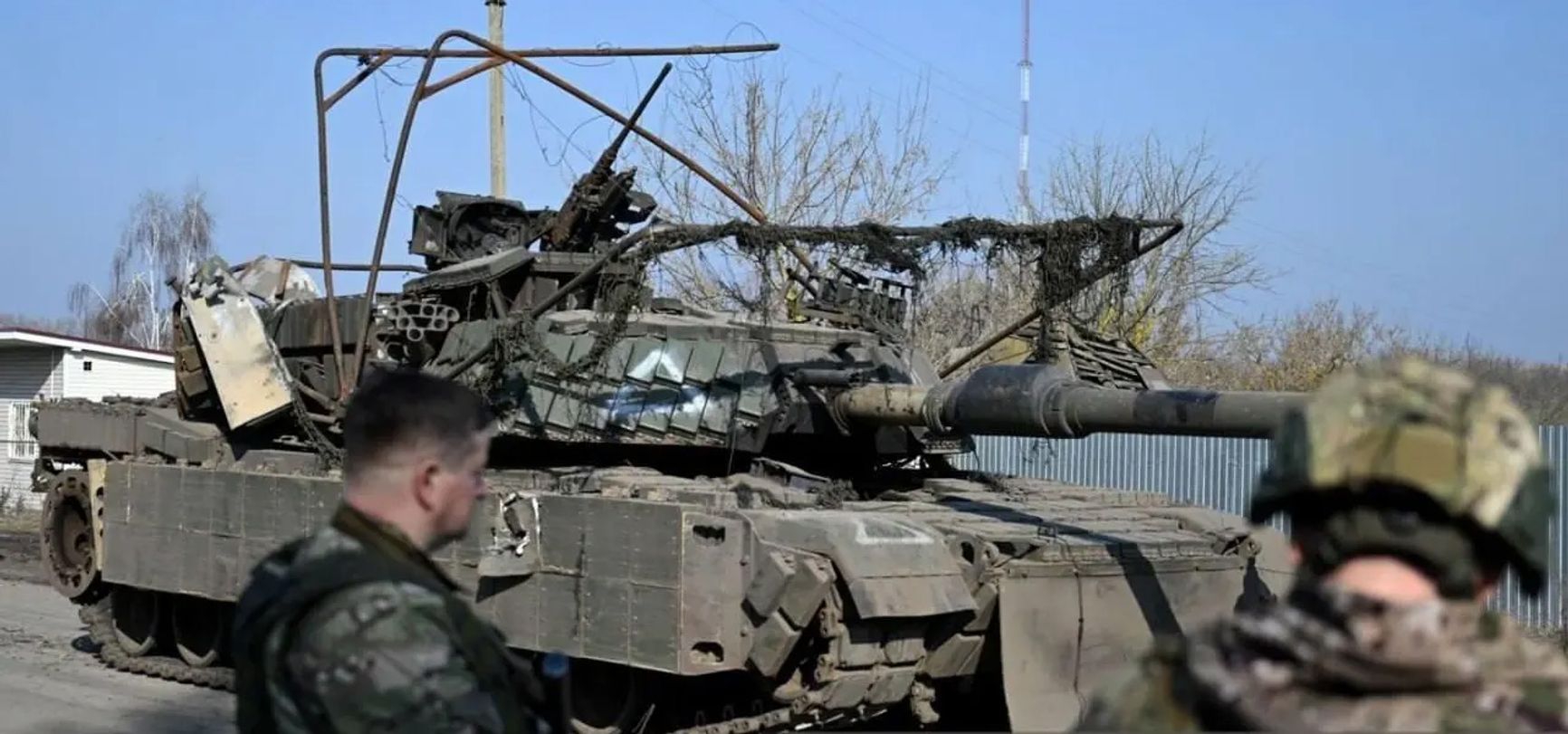 Оставленный подбитый танк M1 Abrams в Курской области